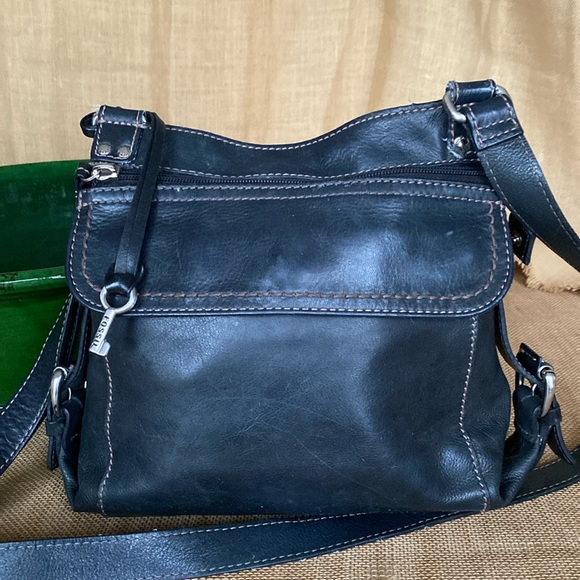 Fossil Handbags - Fossil Black leather Crossbody Bag